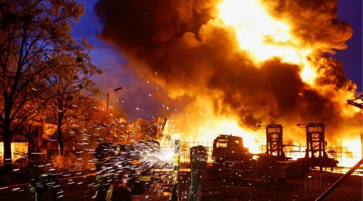 Firefighters work at the site of a recyclable materials warehouse hit by a Russian missile strike, amid Russia's attack on Ukraine, in Kyiv, Ukraine April 16, 2026. (Reuters/Valentyn Ogirenko)