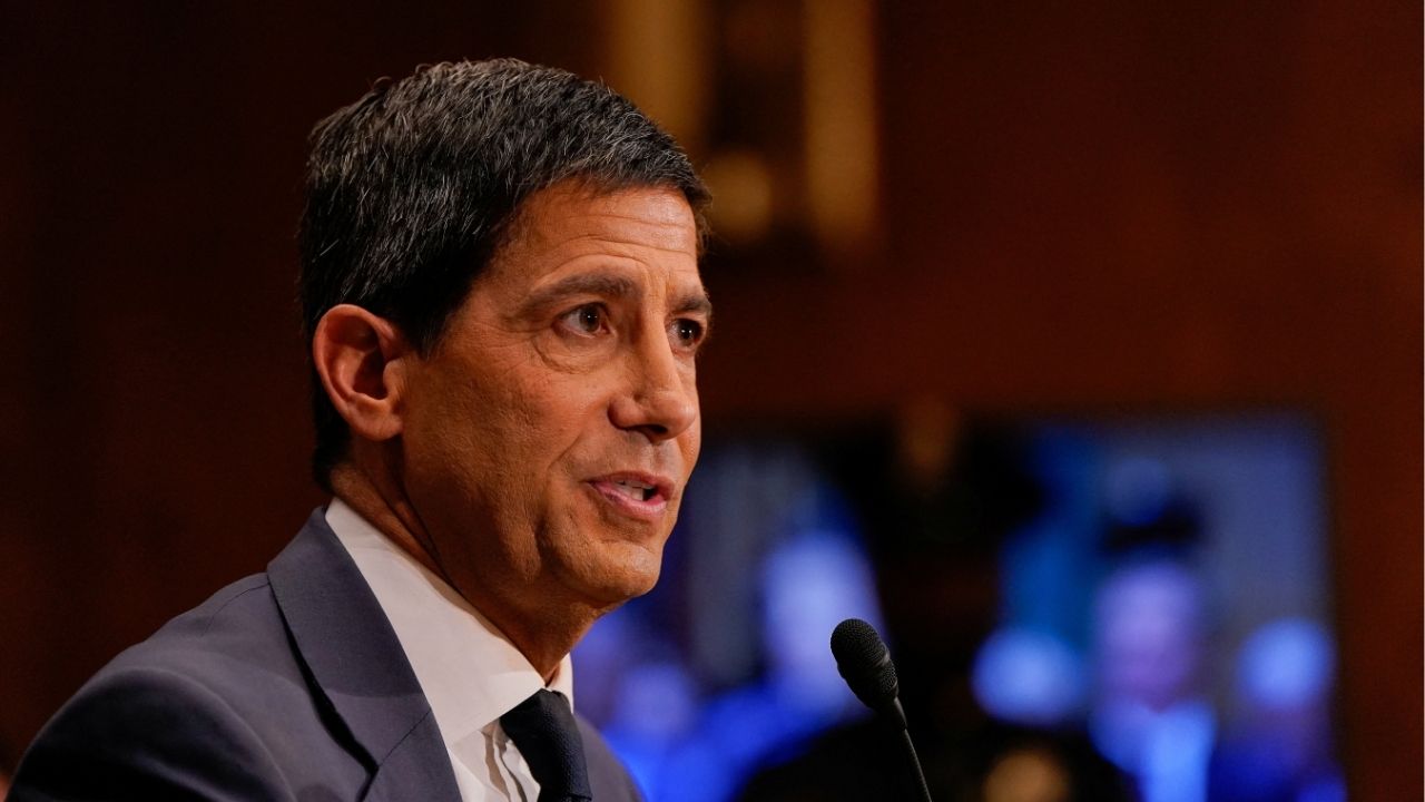 Fed Chief Nominee Warsh Clears Key Confirmation Hurdle in Senate