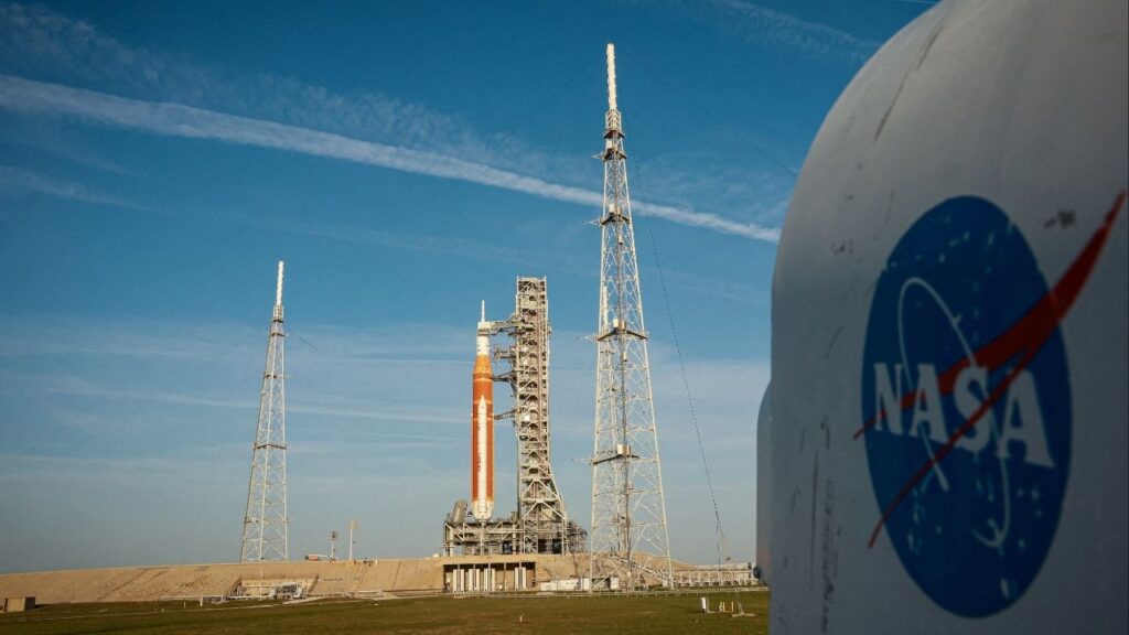 NASA's Artemis II lunar flyby mission, with the next-generation moon rocket, the Space Launch System (SLS) rocket and the Orion crew capsule, sits on Pad 39B ahead of the launch of the Artemis II mission at the Kennedy Space Center in Cape Canaveral, Florida, U.S., March 31, 2026. (Reuters/Brendan McDermid)