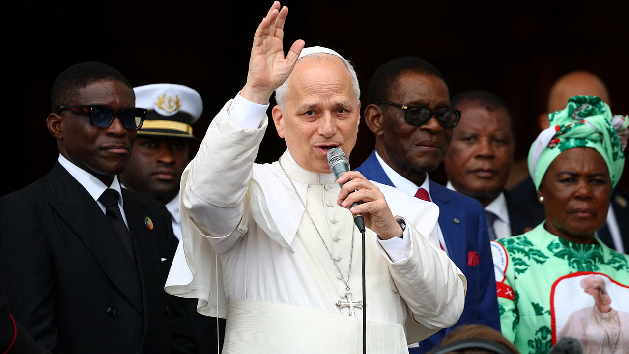 Pope Decries Inequality, Prison Conditions on Whirlwind Last Day in Africa