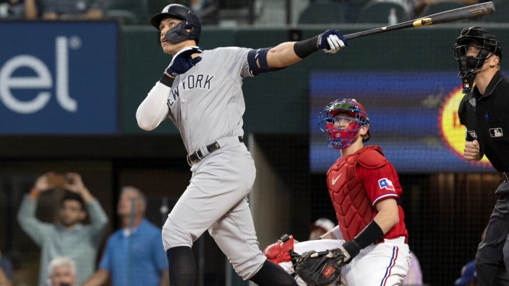 Image of Aaron Judge connecting for his AL record 62nd home run in 2022