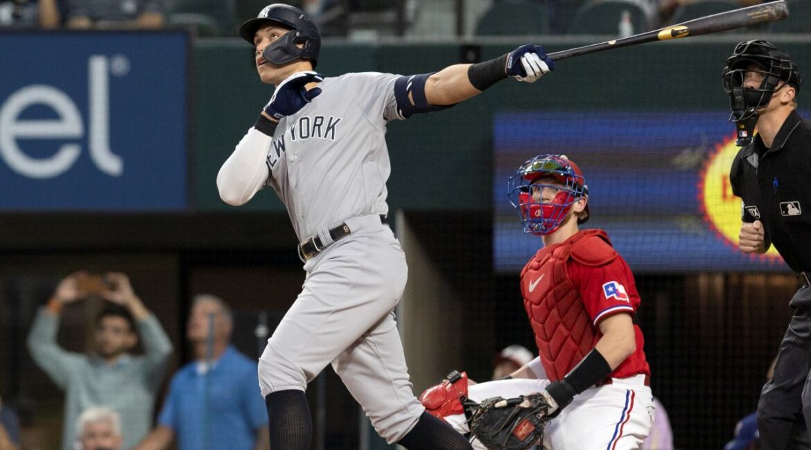Image of Aaron Judge connecting for his AL record 62nd home run in 2022