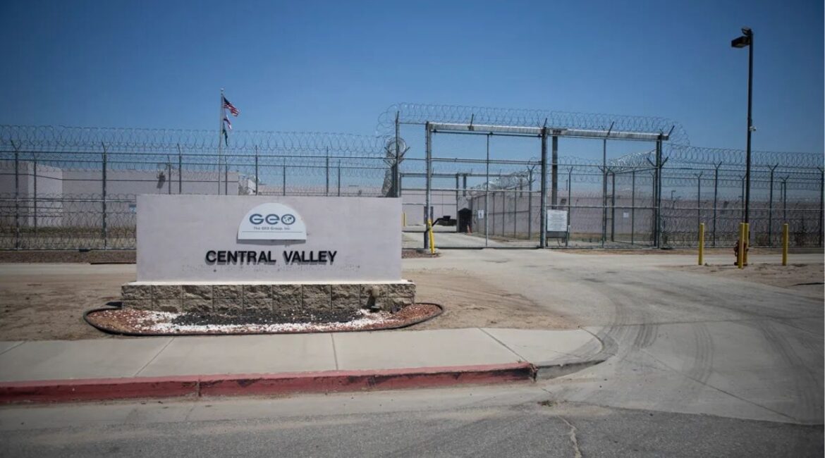 The Central Valley Annex in McFarland on July 8, 2024. Photo by Larry Valenzuela, (CalMatters/CatchLight Local)