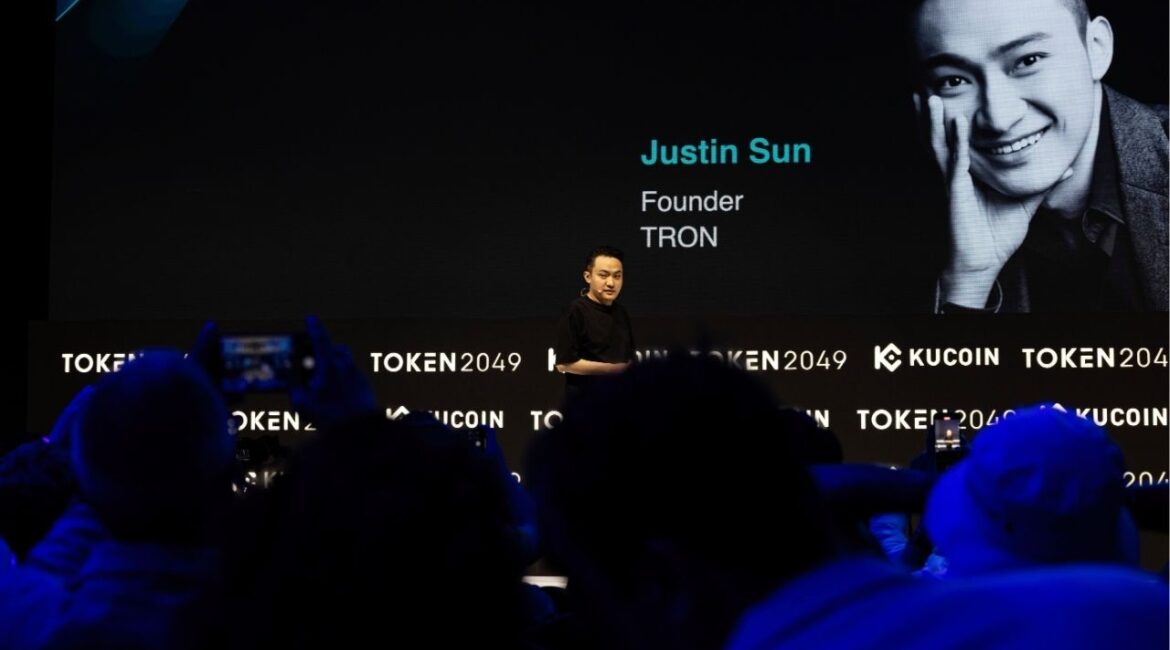 The billionaire crypto mogul Justin Sun speaks at a conference in Dubai, United Arab Emirates on April 30, 2025. Not long after the 2024 presidential election, Sun bought $75 million in digital coins from World Liberty Financial, the Trump family’s crypto start-up. Now, Sun has filed a lawsuit, claiming that the company had tried to pressure him into buying further ‘coins’ and threatened to report him to law enforcement in the United States. (Katarina Premfors/The New York Times)
