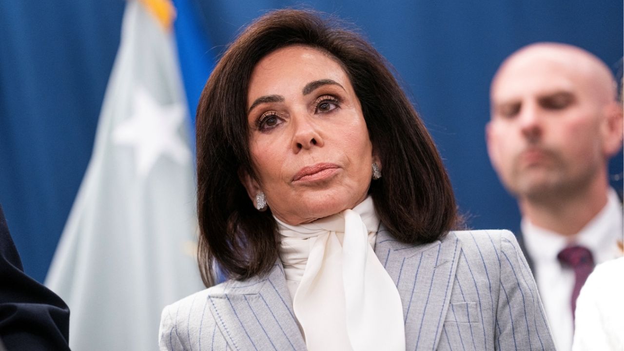 Justice Dept to Close Investigation Into Fed Chair Powell, US Attorney Pirro Says