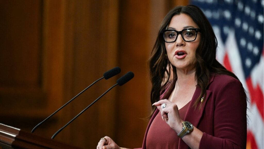 U.S. Secretary of Labor Lori Chavez-DeRemer speaks at a press conference with U.S. Speaker of the House Mike Johnson and other House Republicans, more than a month into the ongoing U.S. government shutdown on Capitol Hill in Washington, D.C., U.S., November 4, 2025. (Reuters/Annabelle Gordon)