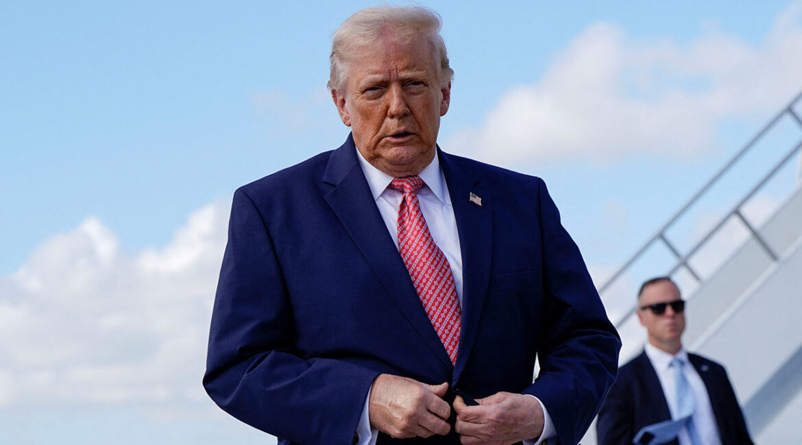 U.S. President Donald Trump walks to speak to reporters as he arrives at Miami International Airport in Miami, Florida, U.S., March 27, 2026. (Reuters/Elizabeth Frantz)