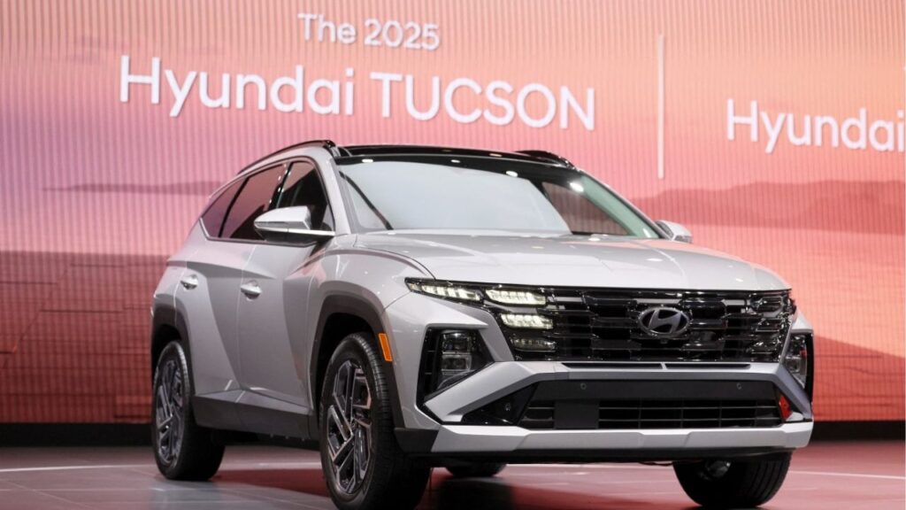 A 2025 Hyundai TUCSON is displayed during the New York International Auto Show Press Preview, in Manhattan, New York City, U.S., March 27, 2024. (Reuters/Brendan McDermid)