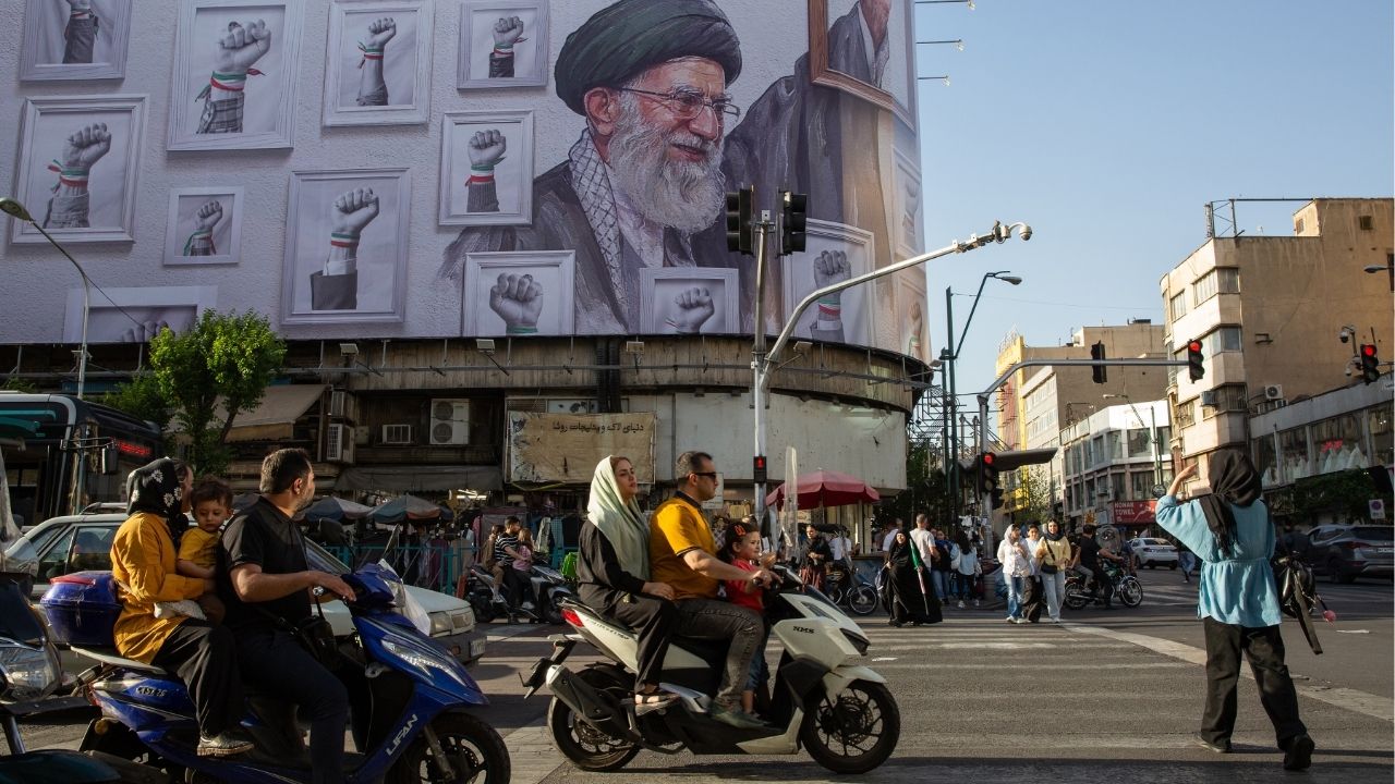 Truce Hangs in the Balance as US and Iran Trade Warnings