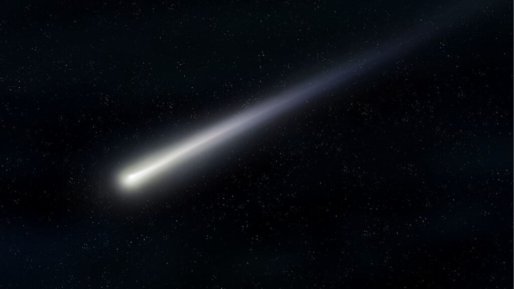 A bright fireball streaked across parts of New England in the U.S. on Saturday afternoon. (Shutterstock)