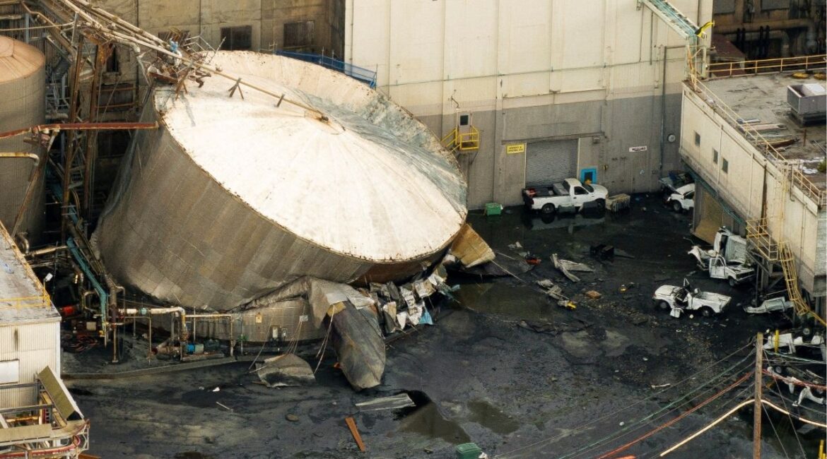 A drone view of a chemical tank after its rupture at the Nippon Dynawave Packaging pulp and paper mill in Longview, Washington, U.S., May 26, 2026. (Reuters/David Ryder)