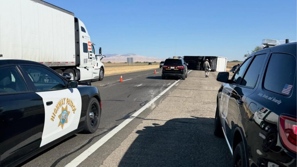 A solo traffic collision closed the No. 2 lane of northbound Interstate 5 north of Jayne Avenue in Fresno County on Thursday, with delays expected and no estimated reopening time announced, according to the California Highway Patrol. (CHP)
