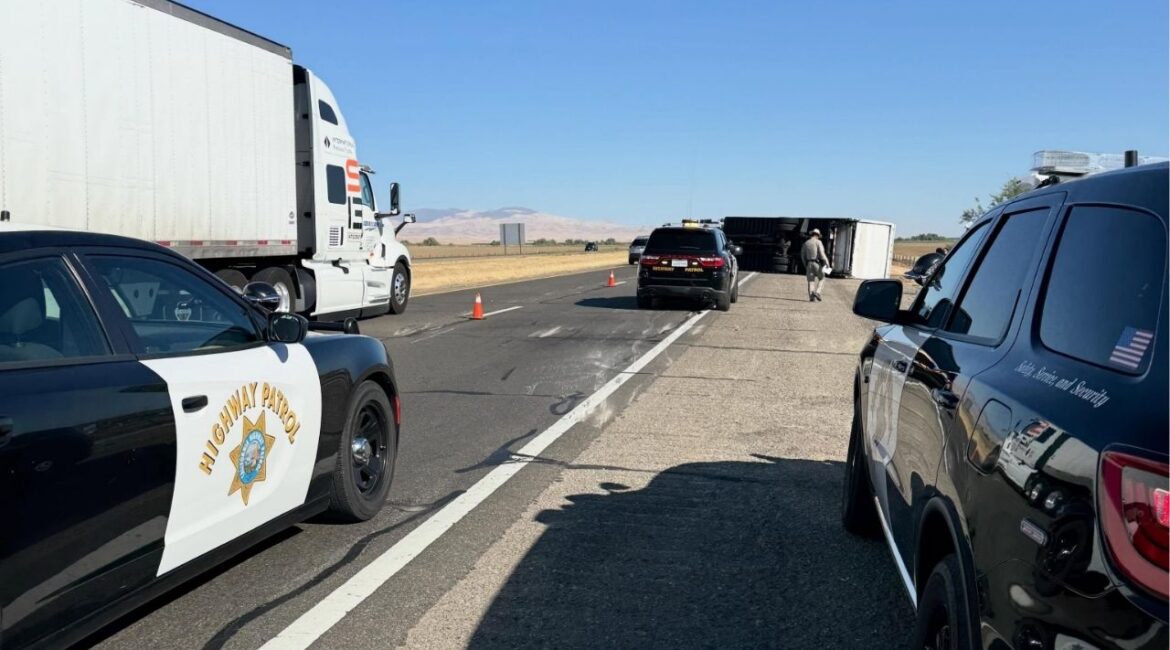 A solo traffic collision closed the No. 2 lane of northbound Interstate 5 north of Jayne Avenue in Fresno County on Thursday, with delays expected and no estimated reopening time announced, according to the California Highway Patrol. (CHP)