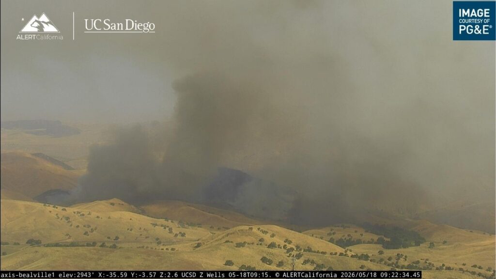A vegetation fire near Bena Landfill off Highway 58 in Keene burned about 40 acres Monday, prompting Kern County firefighters to respond as smoke drifted through the area. (Alert California)