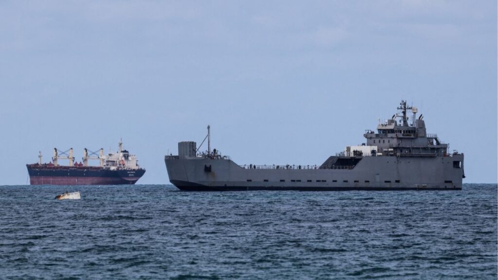 An Israeli naval vessel arrives at Ashdod port, on the day an Israeli rights group and the Global Sumud Flotilla's organisers said activists aboard the Gaza-bound flotilla were intercepted by Israeli naval forces and are being detained at an Israeli port, as seen from Ashdod in southern Israel May 20, 2026. (Reuters/Amir Cohen)