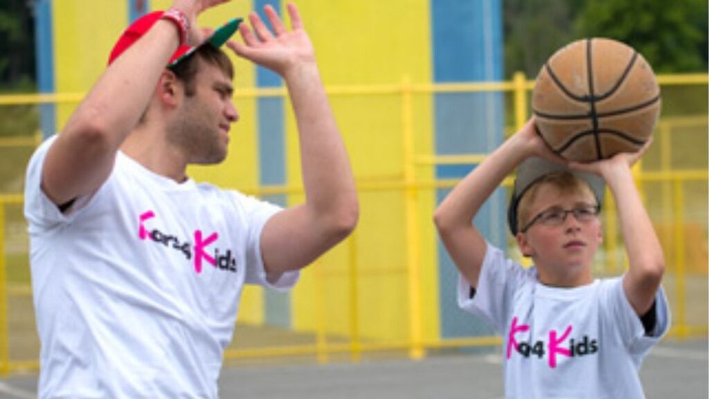 Kars4Kids, the charity known for its repetitive jingle that sticks like glue in a listener’s brain, must stop broadcasting its ads in California, a judge ruled. (Kars4Kids)