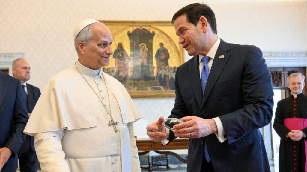 Pope Leo XIV meets U.S. Secretary of State Marco Rubio at the Vatican, May 7, 2026. Vatican Media/Simone Risoluti/Handout via REUTERS