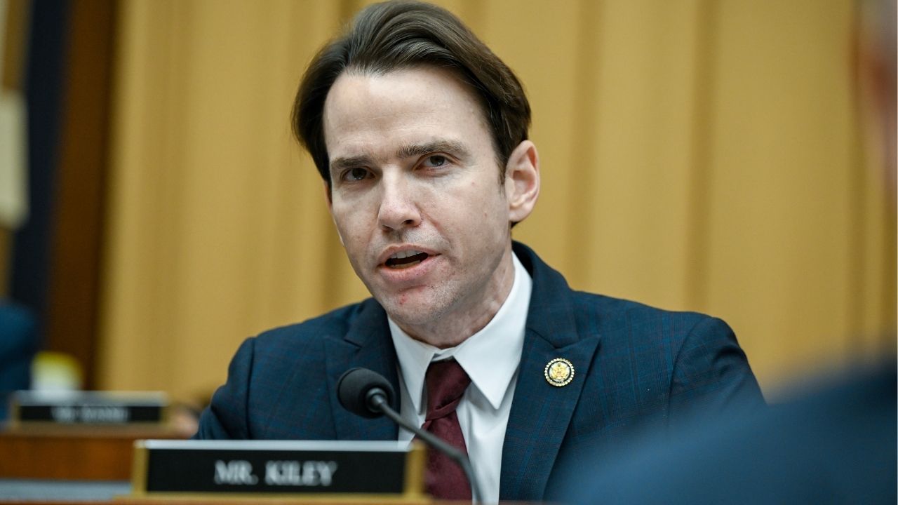 House Backers Reach Threshold to Force Vote on $1.3 Billion in Ukraine Aid