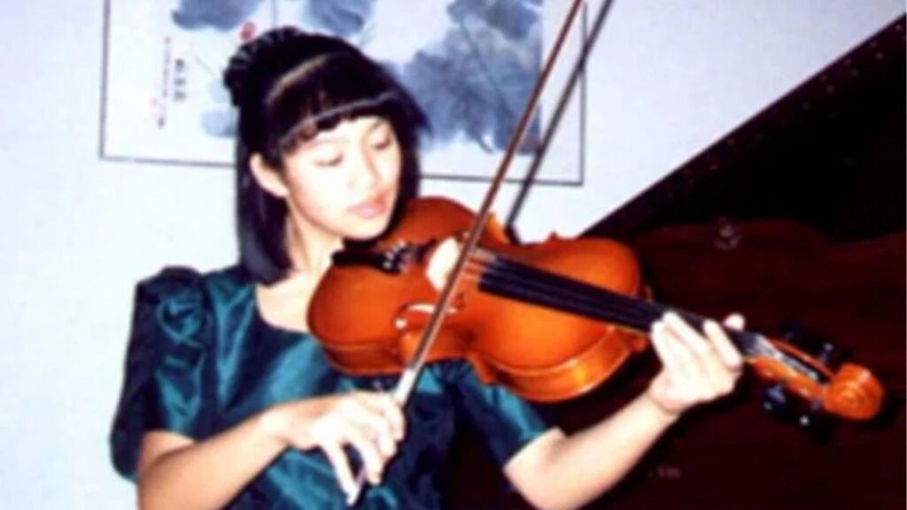 The FBI says it is still seeking information to help solve the 1994 murder of 14-year-old Jennifer Lin in Castro Valley, California. (FBI)