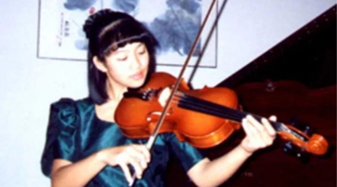 The FBI says it is still seeking information to help solve the 1994 murder of 14-year-old Jennifer Lin in Castro Valley, California. (FBI)