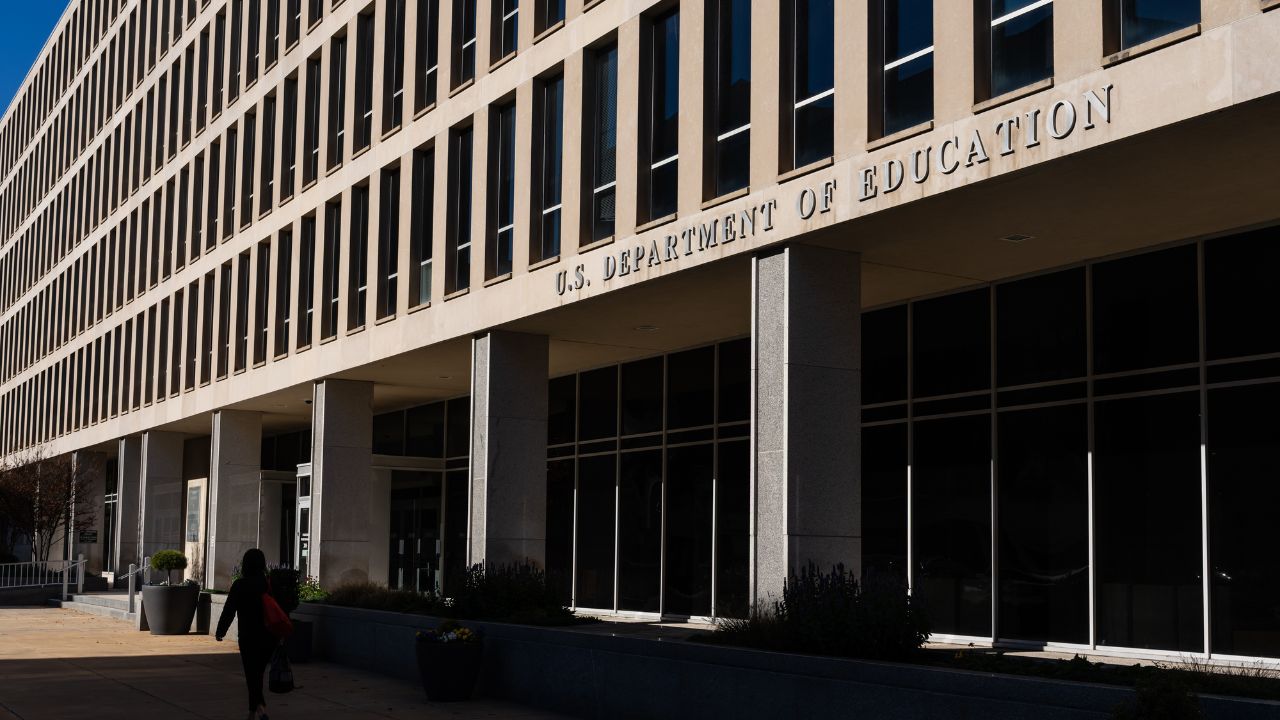 Trump Administration Imposes Caps on Graduate School Loans