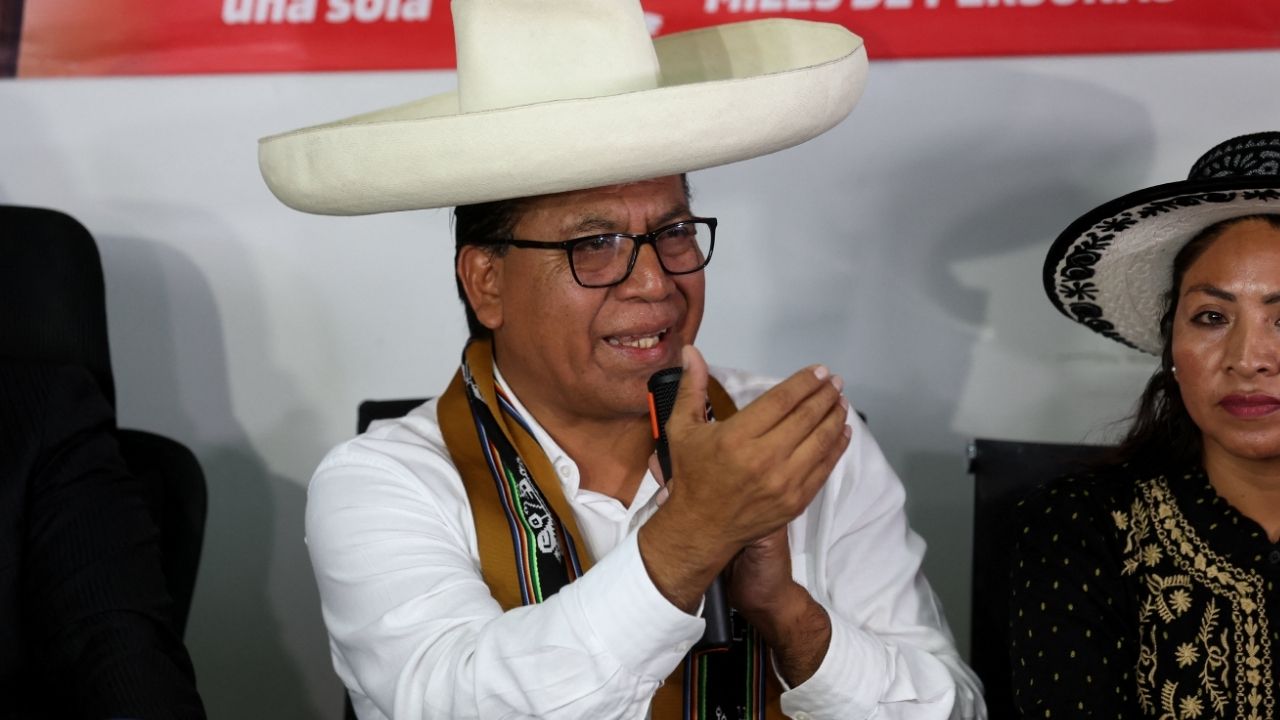 Peru's presidential candidate Roberto Sanchez addresses the media as Peru's electoral board reviews contested ballots from the June 7 runoff election between Sanchez and candidate Keiko Fujimori, in Lima, Peru June 18, 2026. (Reuters/Alessandro Cinque)