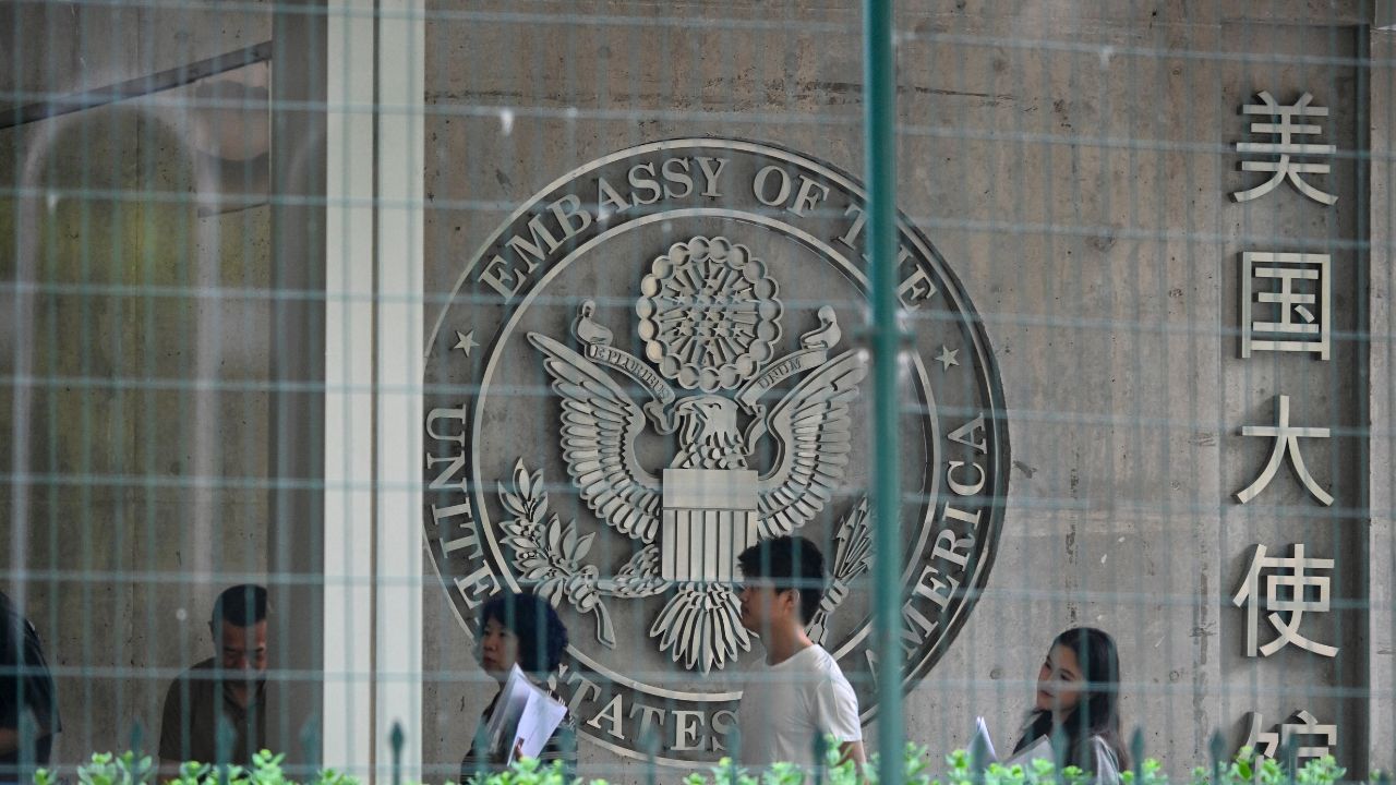 US Visa Fast-Track Service Costs $750 Premium