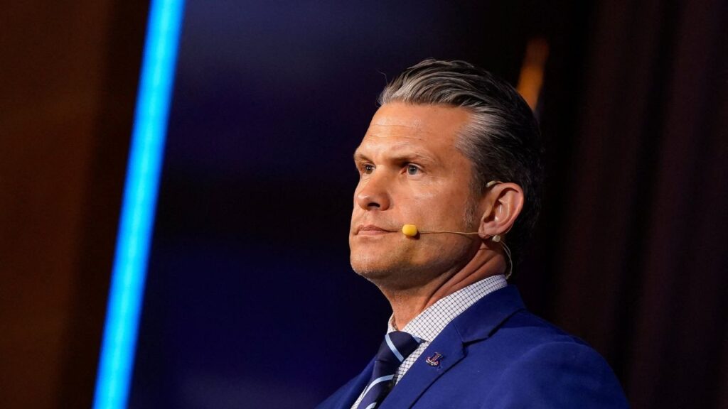 U.S. Secretary of Defense Pete Hegseth pauses while speaking to enlistees after they swear an oath to serve in the U.S. Armed Forces, during an Enlistee Recognition Ceremony at the U.S. Chamber of Commerce in Washington, D.C., U.S. June 4, 2026. (Reuters/Elizabeth Frantz)