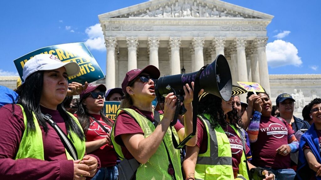 Demonstrators protest outside the U.S. Supreme Court after the court issued a 6-3 ruling that significantly impacts the future of Temporary Protected Status, a U.S. immigration program established by Congress in 1990, in Washington, June 25, 2026. A recent Supreme Court ruling cleared the way for the Trump administration to end a humanitarian program that has allowed about one million immigrants to work legally in the U.S. (Kenny Holston/The New York Times)
