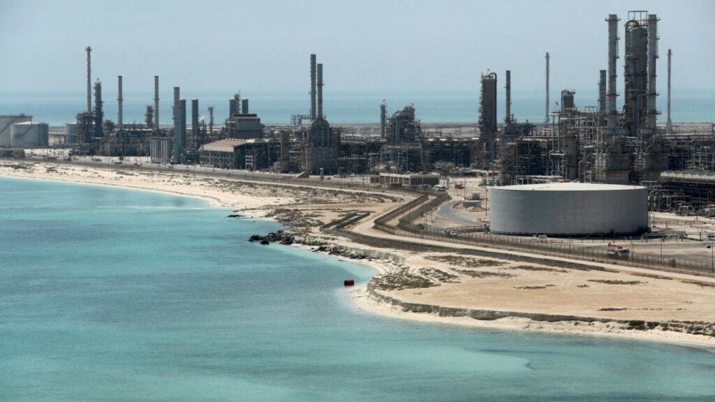 General view of Saudi Aramco's Ras Tanura oil refinery and oil terminal in Saudi Arabia, May 21, 2018. (Reuters File)