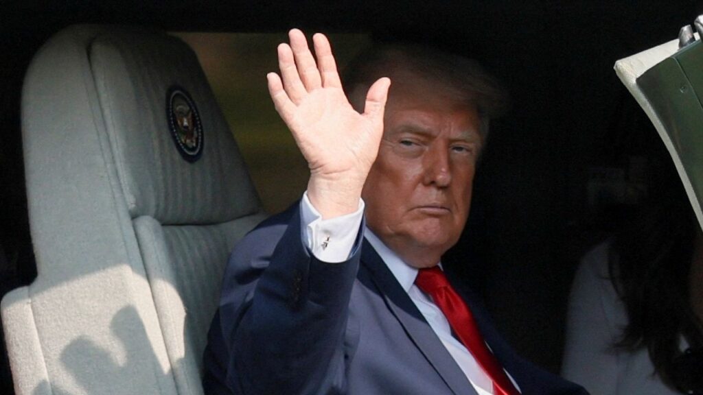President Donald Trump waves aboard Marine One in Carlisle, Pennsylvania, U.S., July 15, 2026. REUTERS/Kylie Cooper