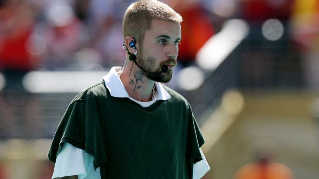 Soccer Football - FIFA World Cup 2026 - Final - Spain v Argentina - Halftime Show - New York/New Jersey Stadium, East Rutherford, New Jersey, U.S. - July 19, 2026 Justin Bieber performs during the halftime show REUTERS/Amanda Perobelli