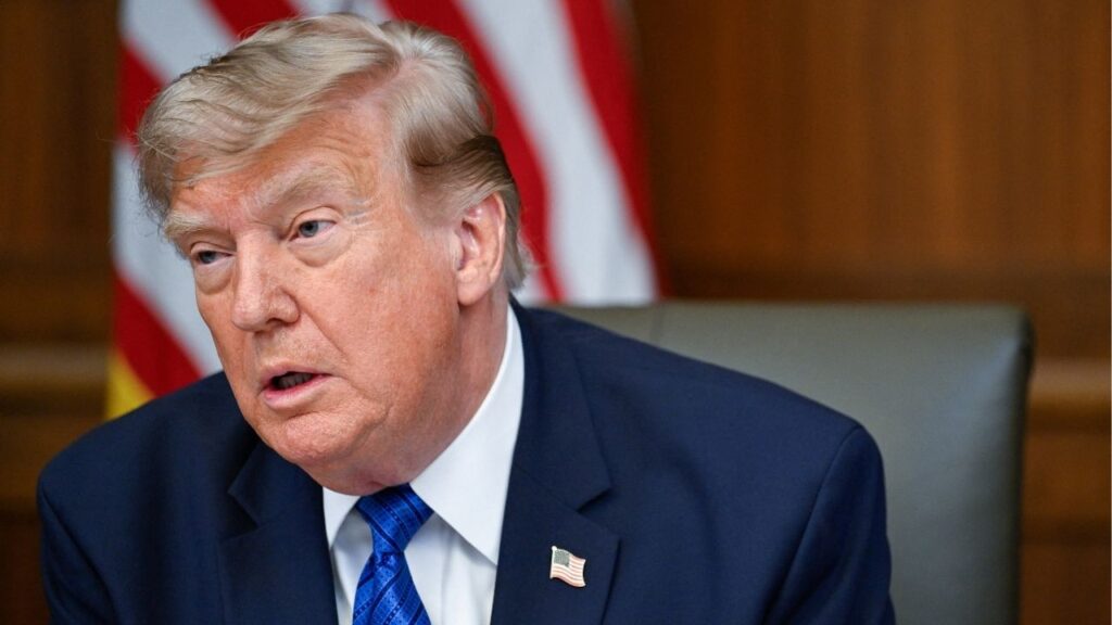 U.S. President Donald Trump participates in a cabinet meeting at Camp David in Thurmont, Maryland, U.S., July 31, 2026. REUTERS/Daniel Heuer