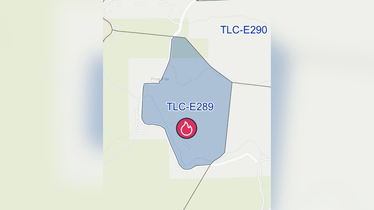 Wildland fire reported near California Hot Springs; no evacuation order has been issued. (Tulare County FD)