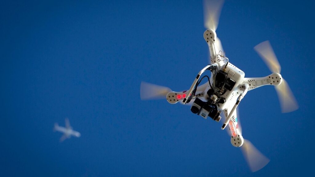 A drone flies in the Brooklyn borough of New York January 1, 2015. (Reuters File)