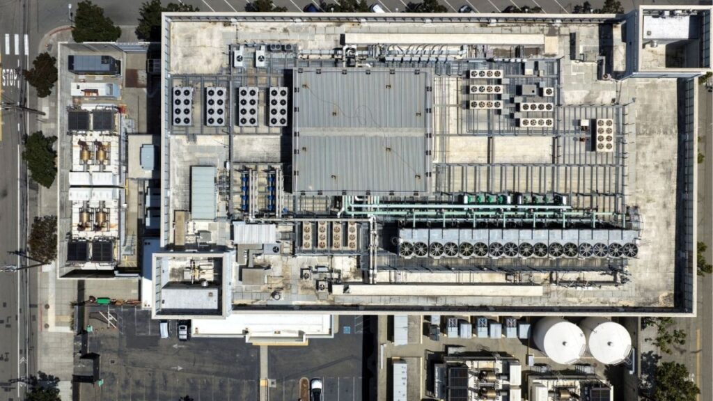 A drone view of the cooling system on the roof of the Digital Realty data center in Oakland, California, U.S., July 18, 2026. (Reuters/Fred Greaves)