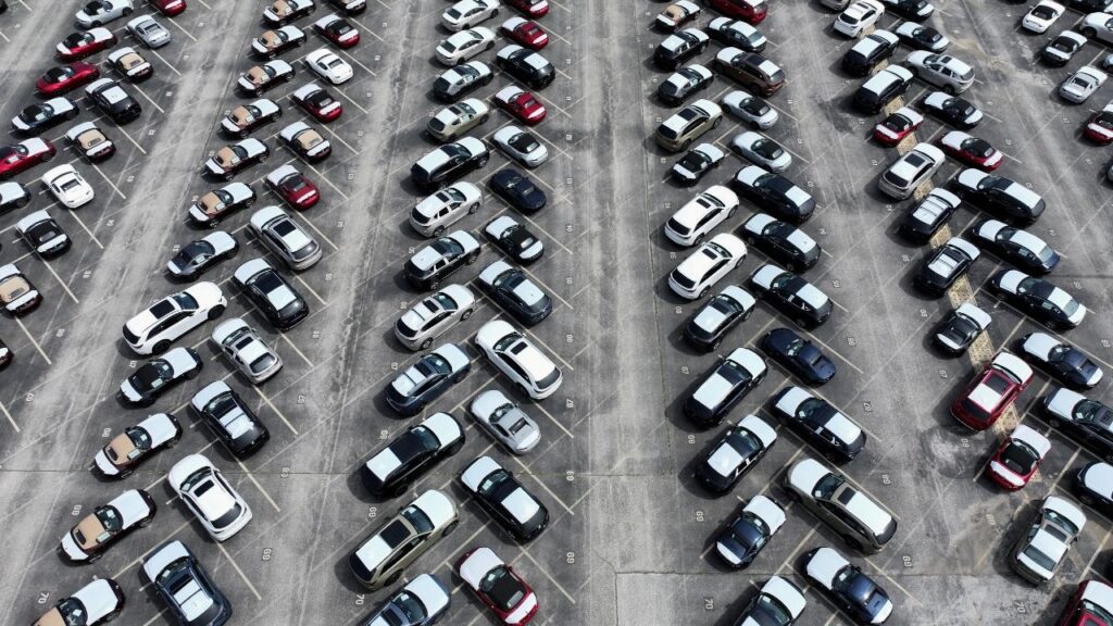A drone view shows cars at the Port of Baltimore, Maryland, U.S., April 2, 2025. REUTERS/Evelyn Hockstein