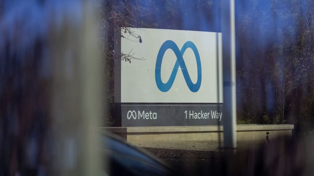 A sign at the entrance to Meta’s headquarters in Menlo Park, Calif., Jan. 7, 2025. Meta on Wednesday reached a landmark settlement with 47 states, the District of Columbia and U.S. territories, agreeing to pay up to $17.1 billion in penalties and make major changes to its products over claims it endangered children with addictive social media platforms. (Jason Henry/The New York Times)