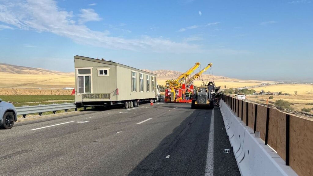 A vehicle fire closed all but one northbound I-5 lane near Grapevine Friday morning, with delays expected. (CHP)