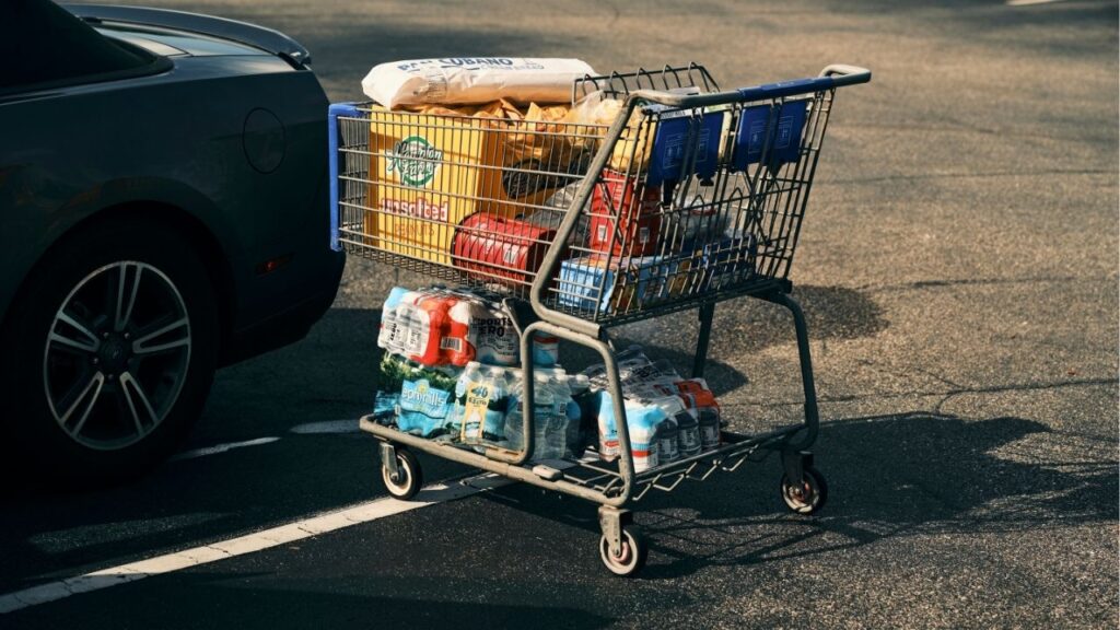 A shopping cart at Sam’s Club in Brandon, Fla.,May 27, 2026. Government data released this week showed that consumer prices rose 3.4 percent in July from a year earlier, outpacing a 3.2 percent increase in hourly earnings over the same period. (Zack Wittman/The New York Times)