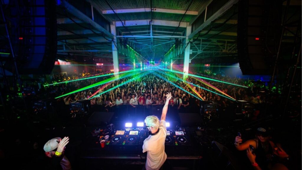 CLUB DARC is kicking off its Fall 2026 season with Eric Prydz, who will headline a Halloween night show at Shed A at Pier 48 on Saturday, Oct. 31. Photo of Mau P playing a set at CLUB DARC. (burkesclaire)