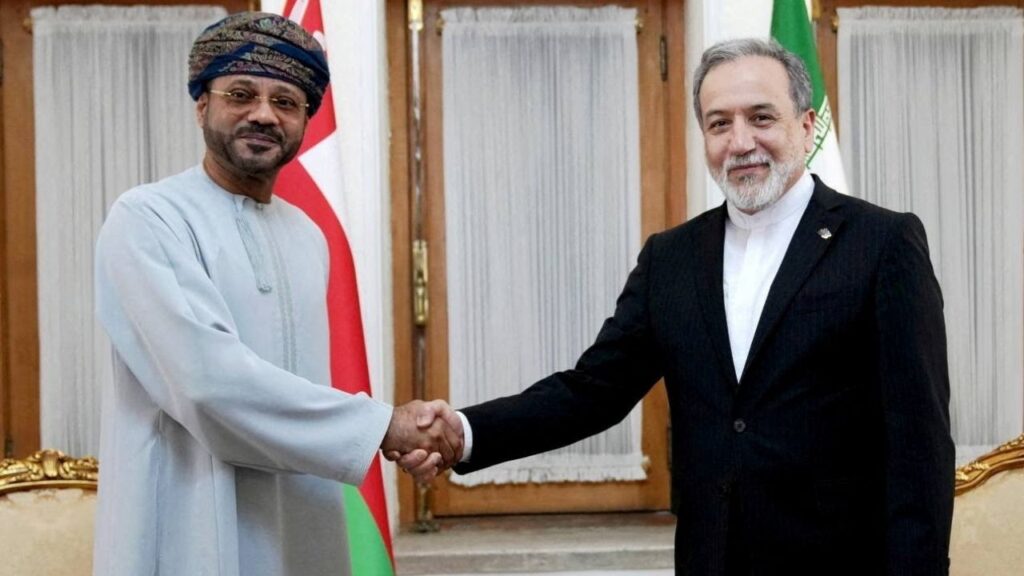 Iran's Foreign Minister Abbas Araghchi meets with Oman's Foreign Minister Sayyid Badr al-Busaidi in Tehran, Iran, August 25, 2026. Iranian Foreign Ministry/WANA (West Asia News Agency)/Handout via REUTERS