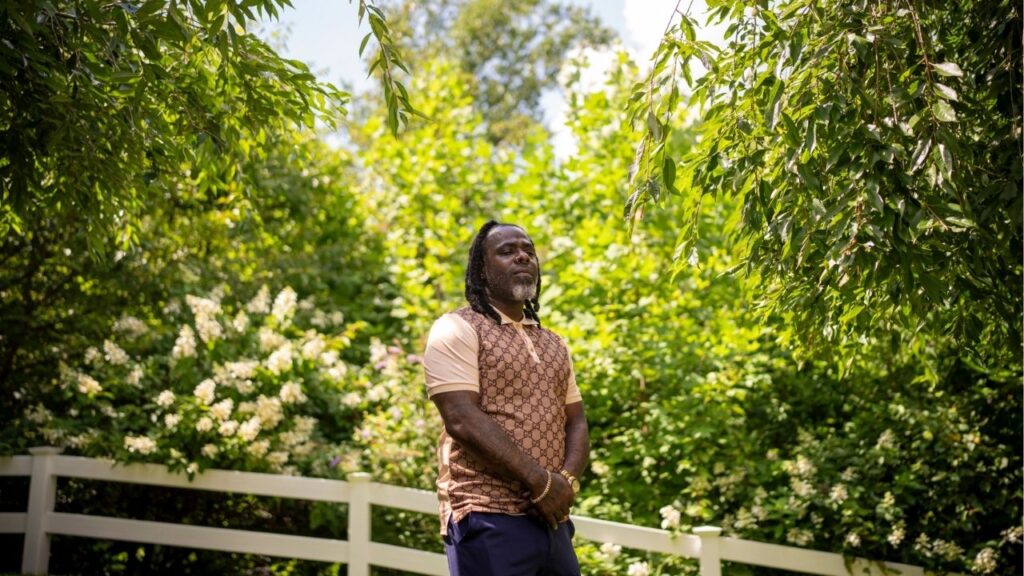 Vernon Horn, who spent 17 years in prison for a murder he did not commit, now plans to open a hair salon, in Berlin, Conn., on Aug. 14, 2026. The city of New Haven, Conn., agreed on Tuesday that it would pay $30.5 million to settle federal lawsuits filed by two men who were wrongfully convicted of murder more than 25 years ago. (Christopher Capozziello/The New York Times)