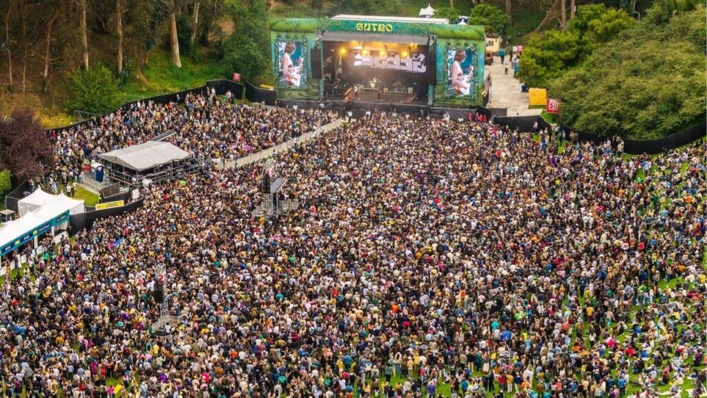 Outside Lands fans can get an early start on 2027 with the return of the Eager Beaver Presale, offering the lowest-priced three-day tickets before the lineup is announced. (Alive Coverage)