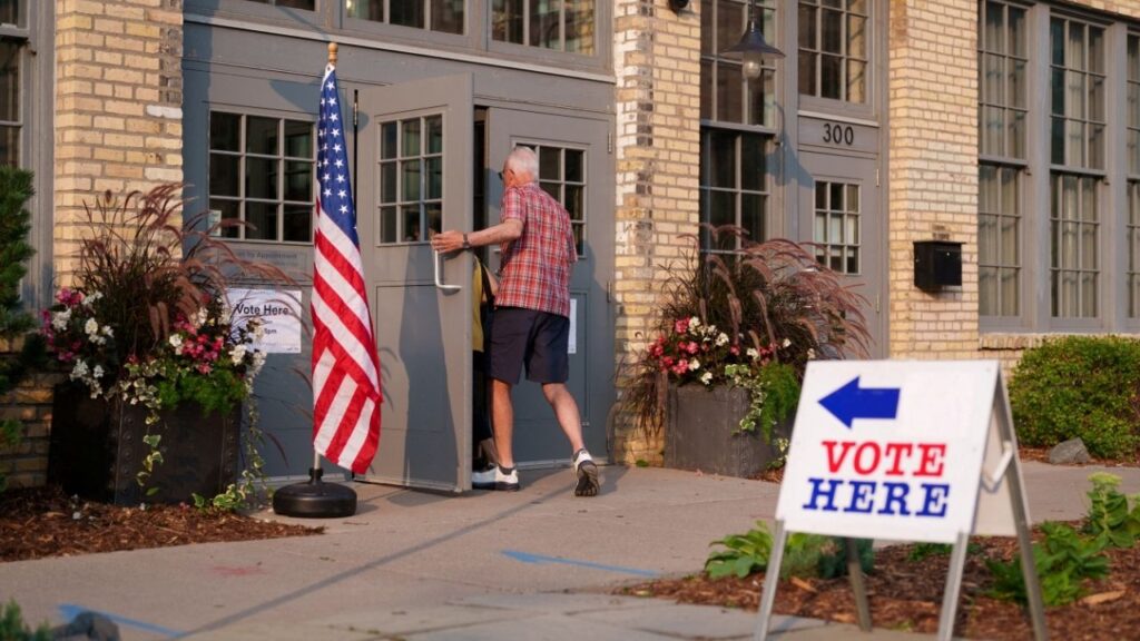 People make their way into an voting site on primary election day in Minneapolis, Minnesota, U.S., August 11, 2026. (Reuters File)
