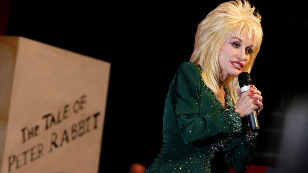 U.S. singer Dolly Parton speaks at the launch of her Imagination Library book project in the Magna Centre in Sheffield, northern England December 5, 2007. (Reuters File)