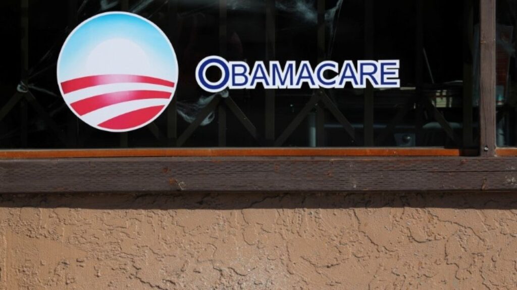 A sign on an insurance store advertises Obamacare in San Ysidro, San Diego, California, U.S., October 26, 2017. (Reuters File)