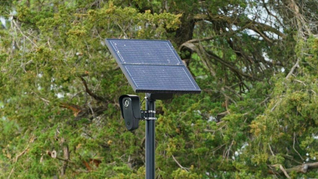 Florida is ordering license plate readers off state highways within 30 days amid growing privacy and misuse concerns, ABC News reported. (Shutterstock)
