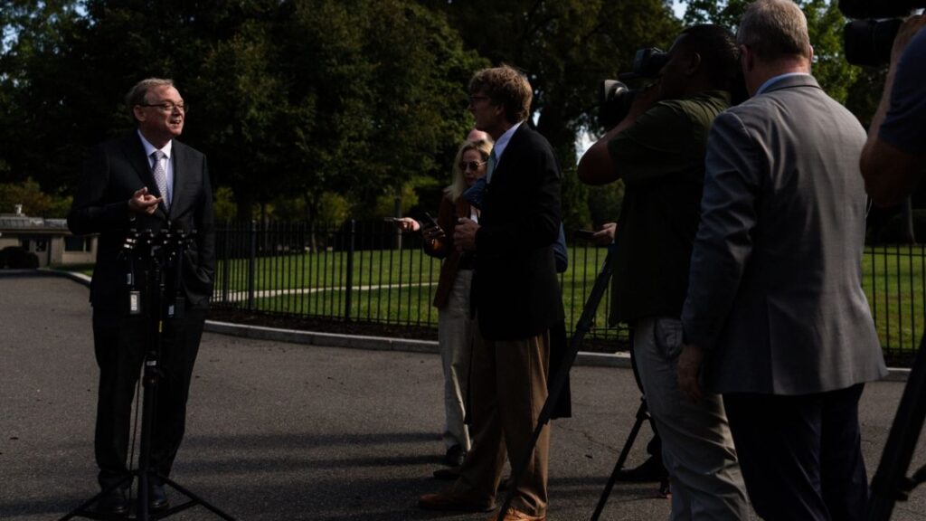 Kevin Hassett, director of President Donald Trump’s National Economic Council, speaks to reporters about the Labor Department’s latest jobs report outside the White House on Friday morning, Sept. 4, 2026. (Tierney L. Cross/The New York Times)