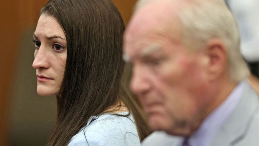 Lindsay Clancy and attorney Kevin Reddington watch jurors in her murder trial as Judge William Sullivan asks them to continue deliberations, in Plymouth, Massachusetts, U.S., September 2, 2026. (Reuters File)